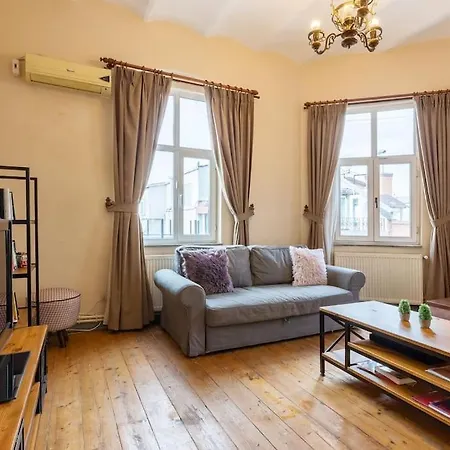 Apartment Historical, Comfy 2+1