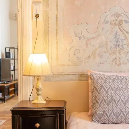 Historical, Comfy 2+1 Apartment *