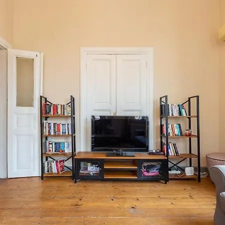 Historical, Comfy 2+1 Apartment